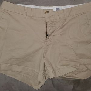 Old Navy Mid-Rise Everyday Twill Shorts, Women's size 4, tan
